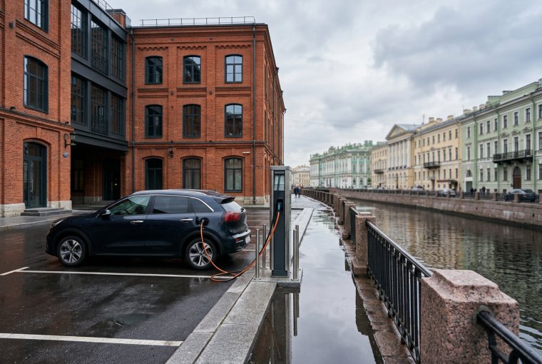 Зарядные станции для электромобилей в Санкт-Петербурге
